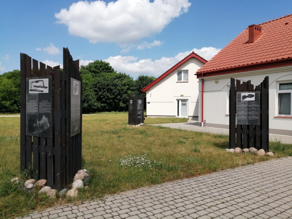 Muzeum byłego niemieckiego obozu zagłady Kulmhof w Chełmnie nad Nerem