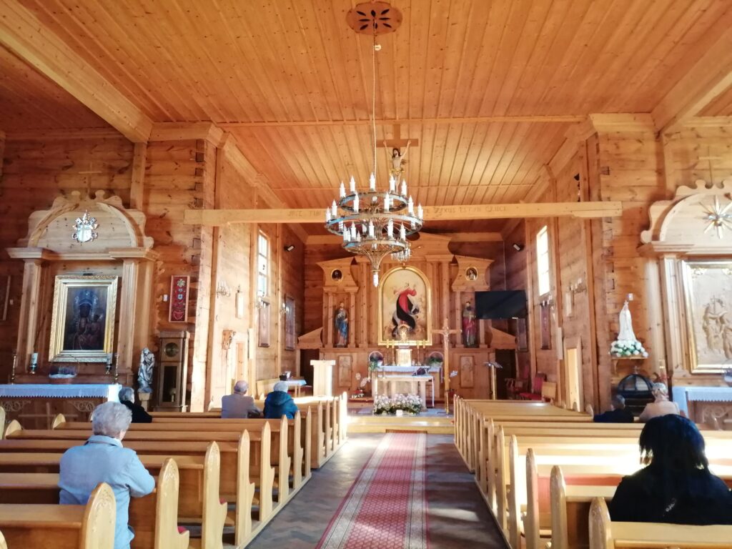 Kościół Wniebowzięcia NMP w Dębach Szlacheckich