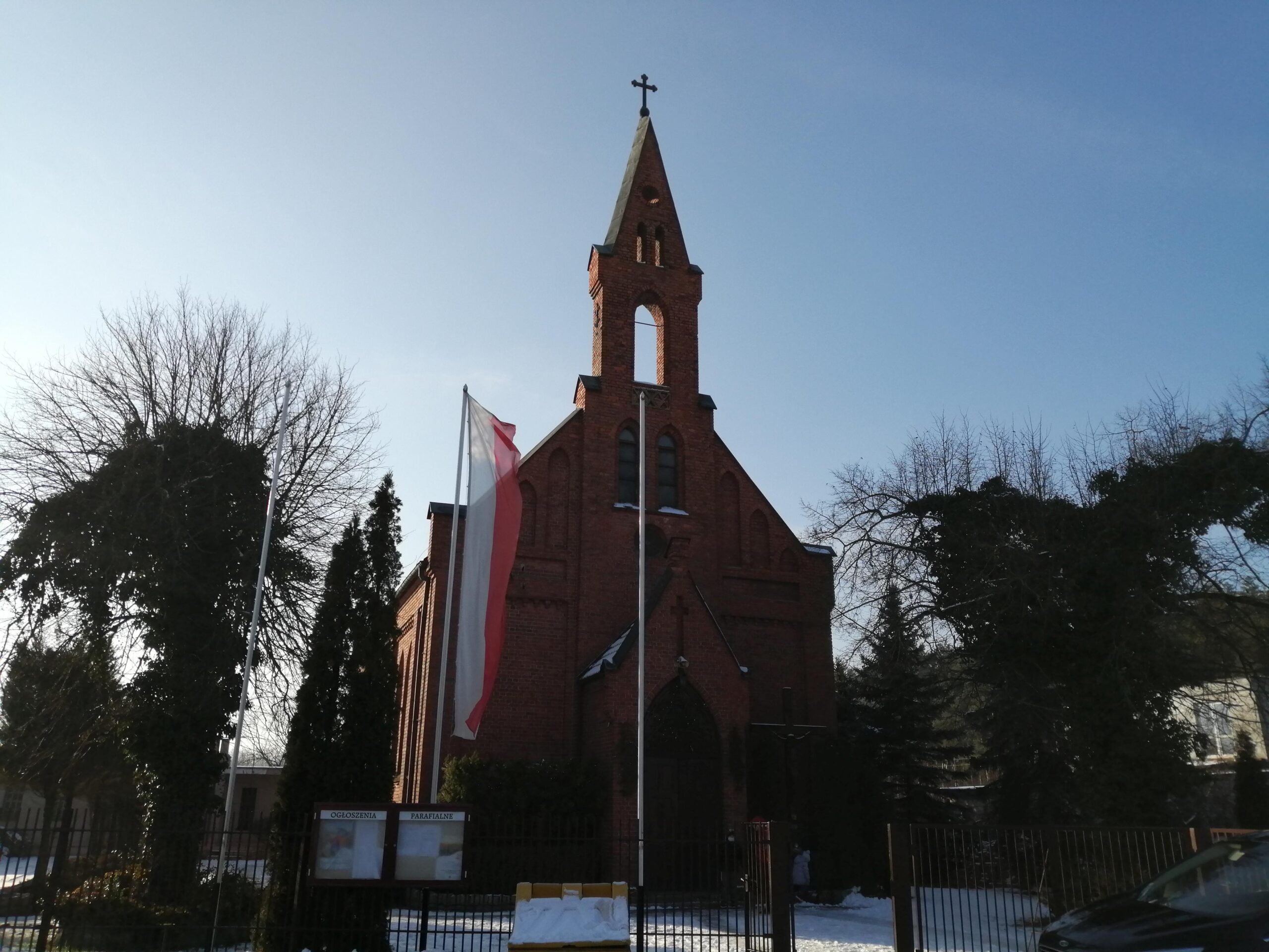 Kościół Najświętszej Maryi Panny Królowej Korony Polskiej, Zakrzewo